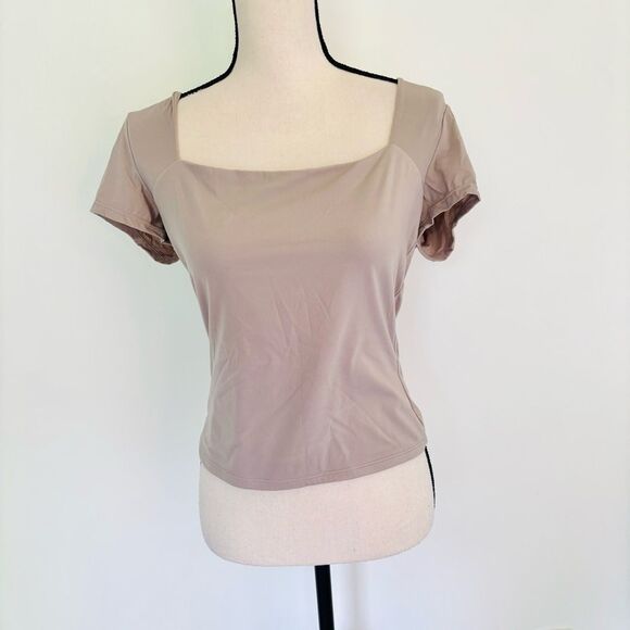 QINSEN Square Neck Tee – Fitted Short Sleeve Double-Lined Top Size XL - Picture 3 of 7